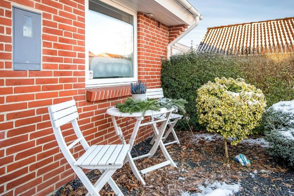 Nice And Cozy Family House At Billund Center Exteriör bild
