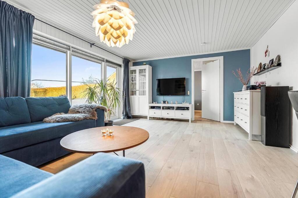 Nice And Cozy Family House At Billund Center Exteriör bild